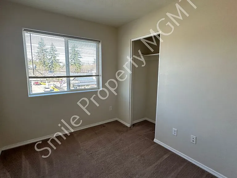 13450 SE Division St — Photo 10