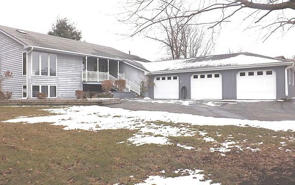 2nd image of 38831 N Cedar Valley Dr
