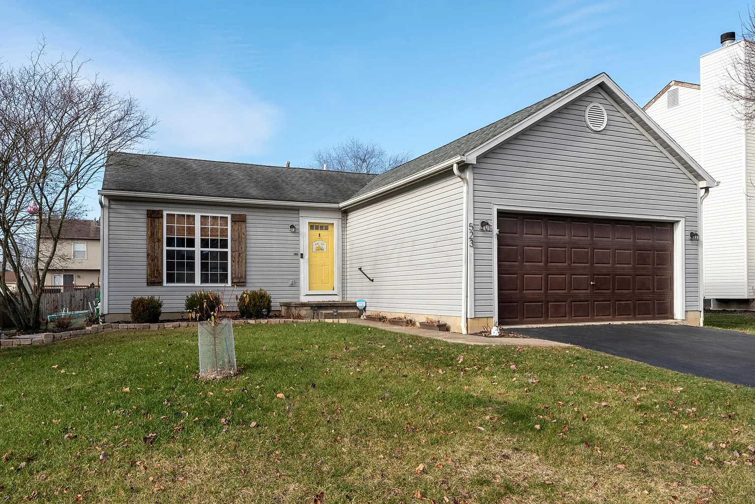 523 Durham Ln photo 1