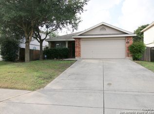 9003 Walnut Spgs, Universal City, TX 78148