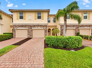9523 SW Merlin Ct, Stuart, FL 34997