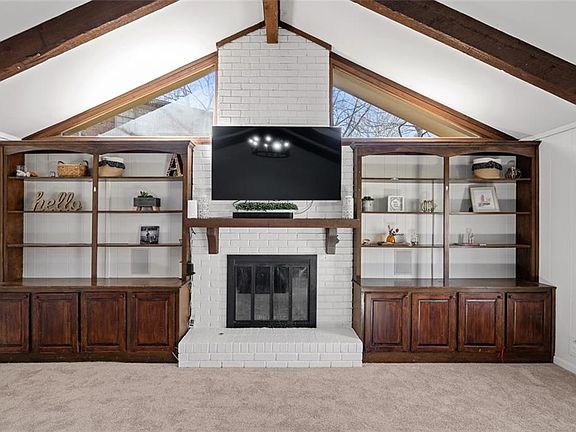 4th image of 177 Millbrook Farm Rd