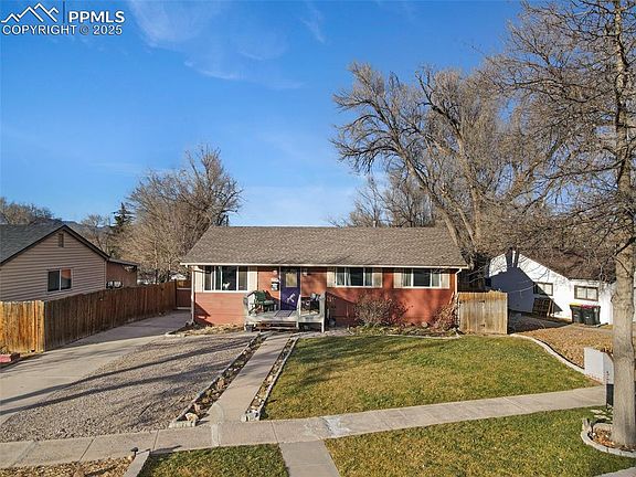 3rd image of 2530 E San Miguel St