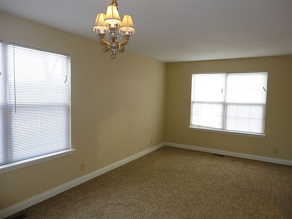 3rd image of 242 W Tansey Xing