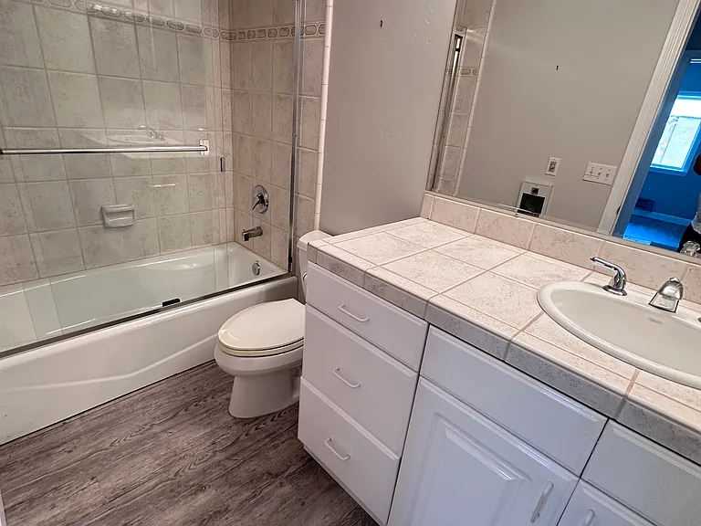 3539 Mount Laurence Dr — Photo 23