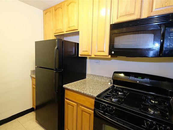 4th image of 3333 Broadway APT D32j