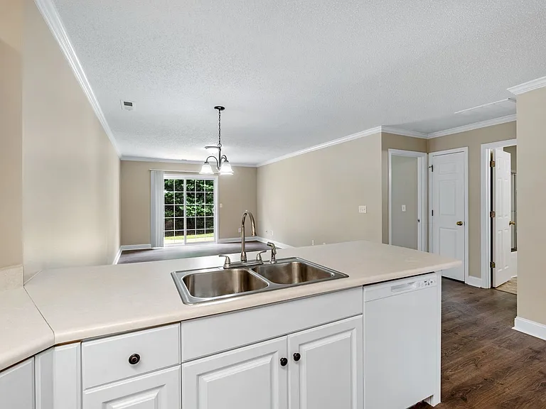 10 Whitfield Way — Photo 10