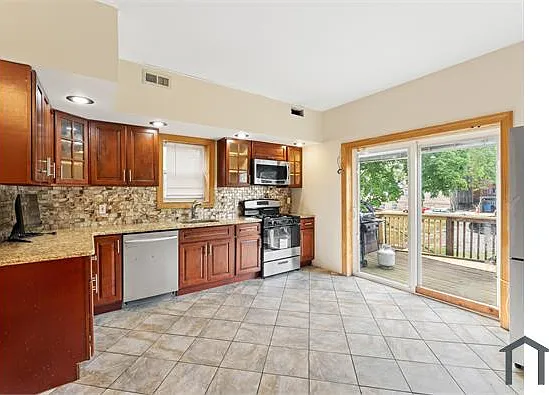 6231 W Jefferson St #2 — Photo 14