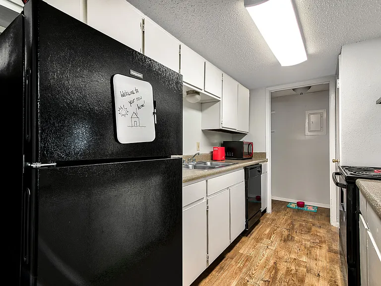Sherwood Acres — Photo 17
