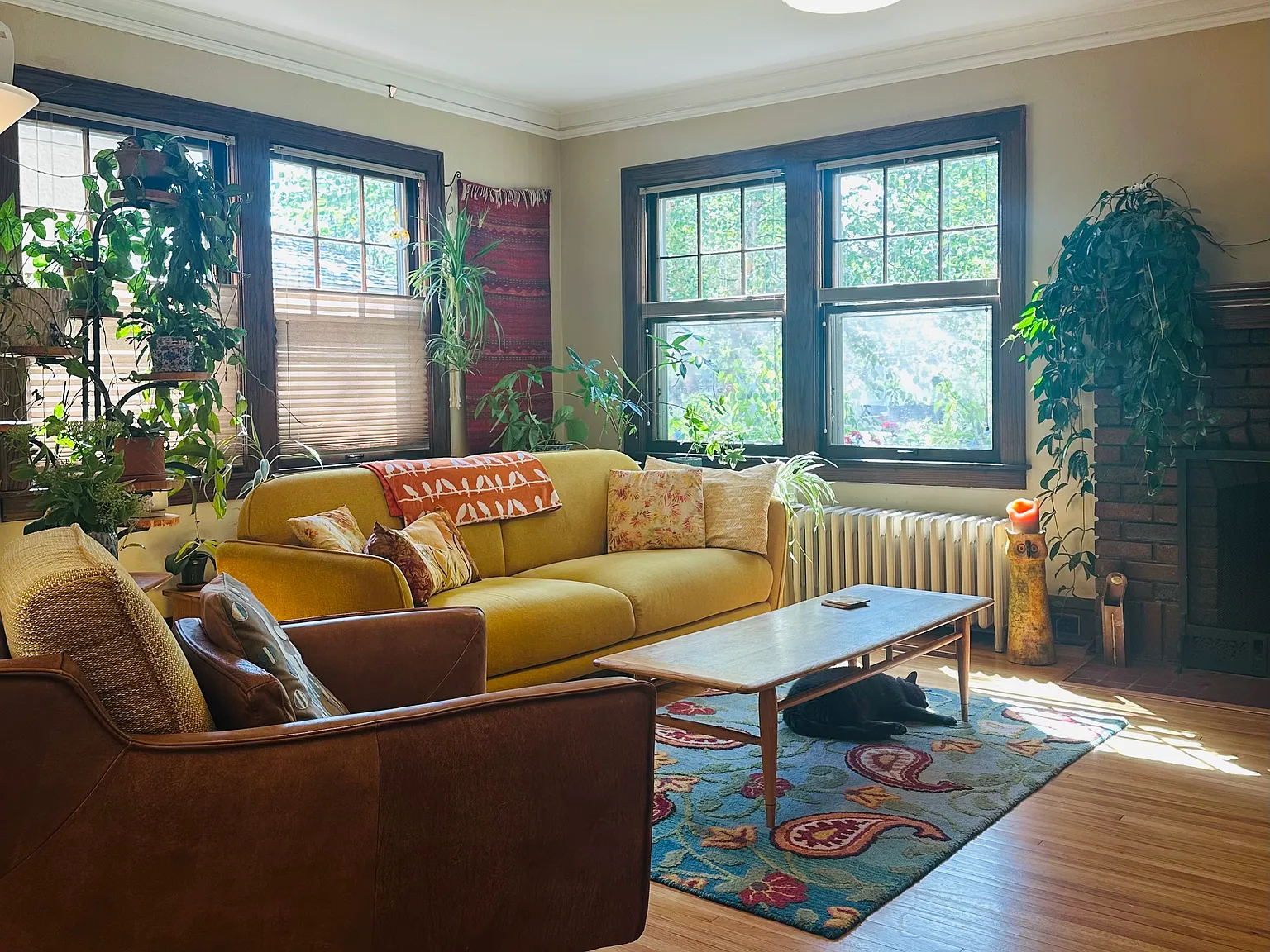 245 Russell Avenue S — Photo 2