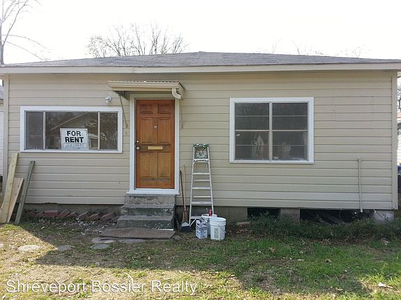 2nd image of 1527 W 58th St