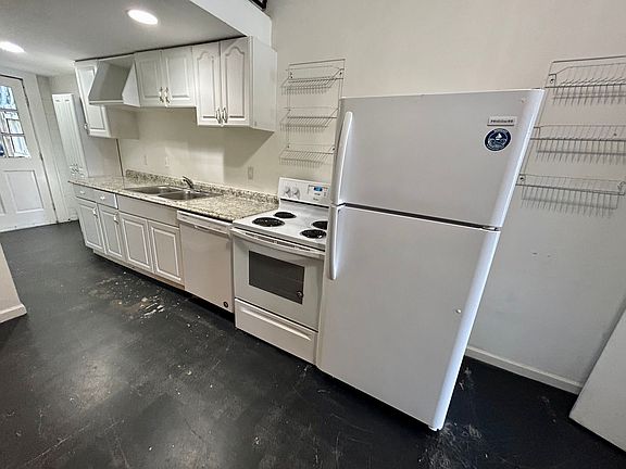 4th image of 205 Holtzclaw St SE APT I