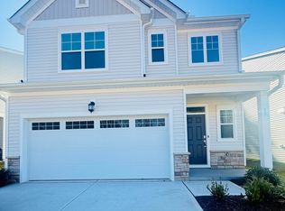 33 Beachcomber Dr, Lillington, NC 27546