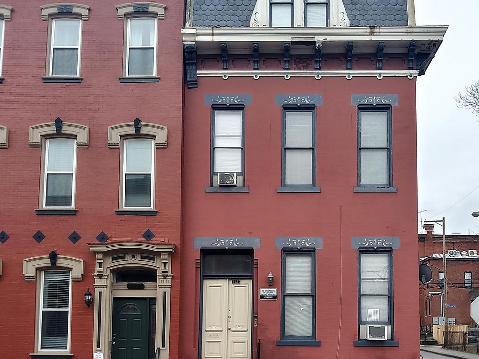 1st image of 1137 Sheffield St #2