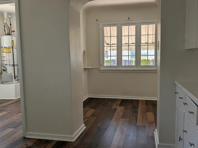 606 Milford St — Photo 10