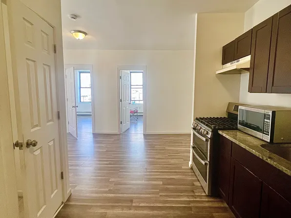 580 Georgia Avenue image 1 of 8