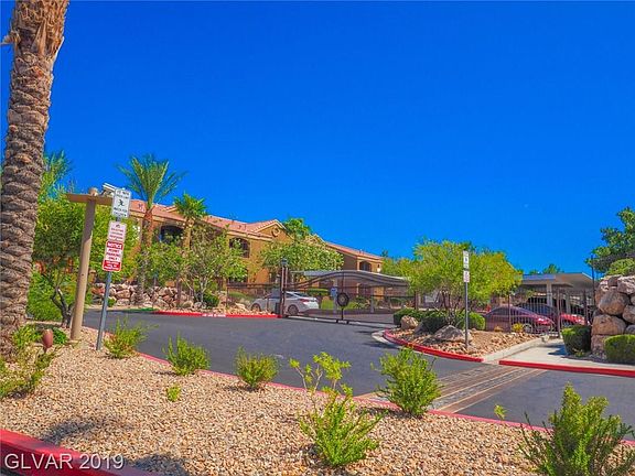 3rd image of 950 Seven Hills Dr APT 2025