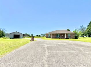 1219 NW 3rd St, Stigler, OK 74462