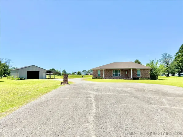 1219 NW 3rd St, Stigler, OK 74462