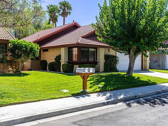 2nd image of 213 Washington Way