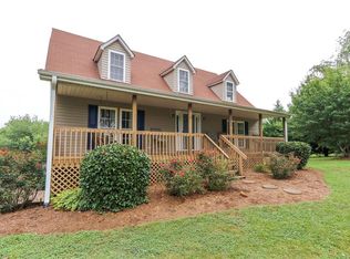 190 Edwards Center St, Elkin, NC 28621