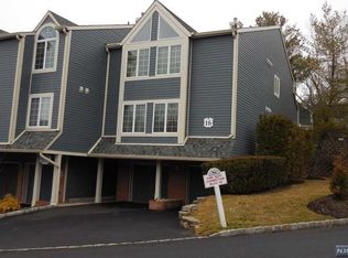255 Cambridge Dr, Ramsey, NJ 07446