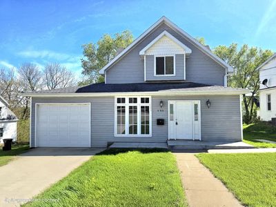 490 Sherwood Ave, East Dubuque, IL, 61025
