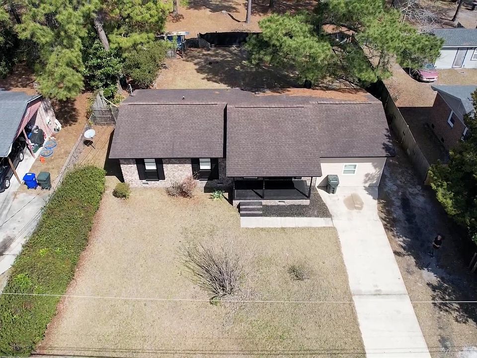 1st image of 902 Forest Loop Rd.