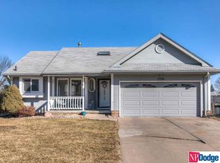 13580 W Cir, Omaha, NE 68137