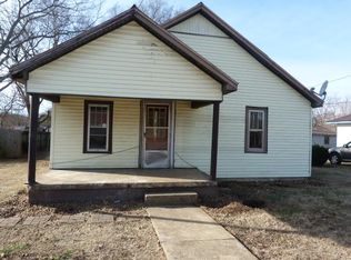 125 Walnut St, Cowan, TN 37318