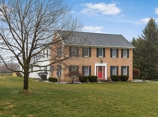 2710 Valley View Rd NE, Lancaster, OH 43130