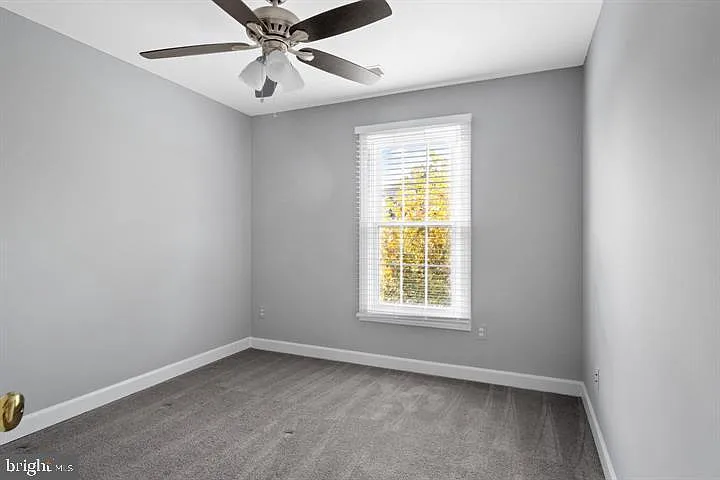 7439 Heatherfield Ln — Photo 21
