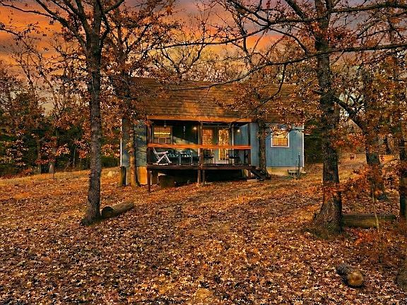 2nd image of 2448 Arapaho Rd