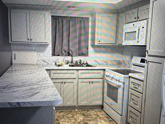 5th image of 106 Westcliff Cir APT C