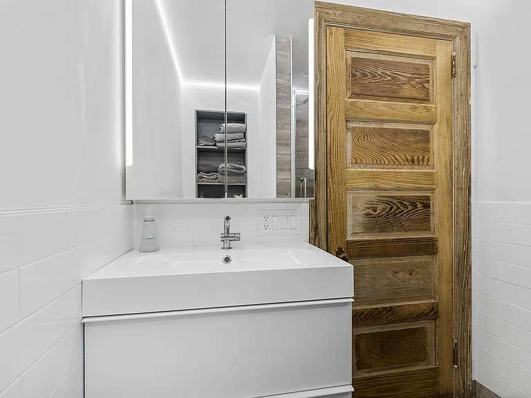 2020 E Fletcher St #1&2 — Photo 49
