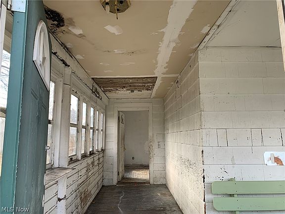 3rd image of 790 E 157th St