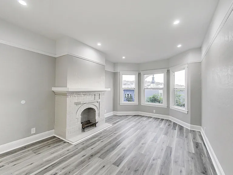 5134 3rd St #B — Photo 2
