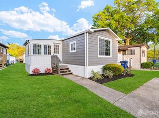 13 Deerbrook Blvd, North Brunswick, NJ 08902