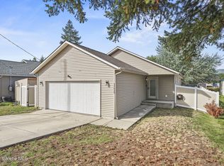 32425 N 8th Ave, Spirit Lake, ID 83869