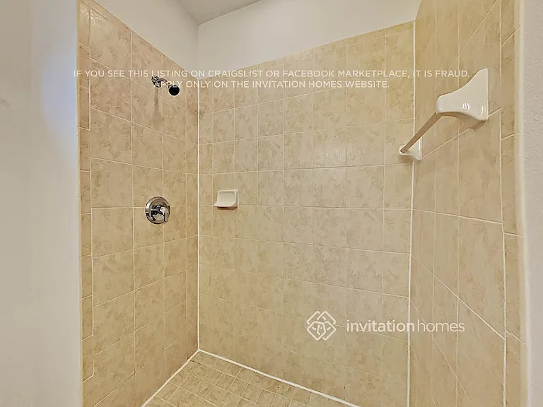 12575 Cara Cara Loop — Photo 16