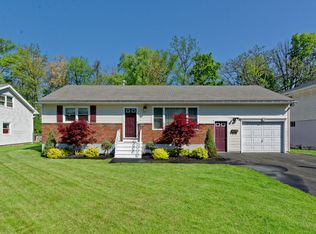 2157 Robinwood Ave, Schenectady, NY 12306