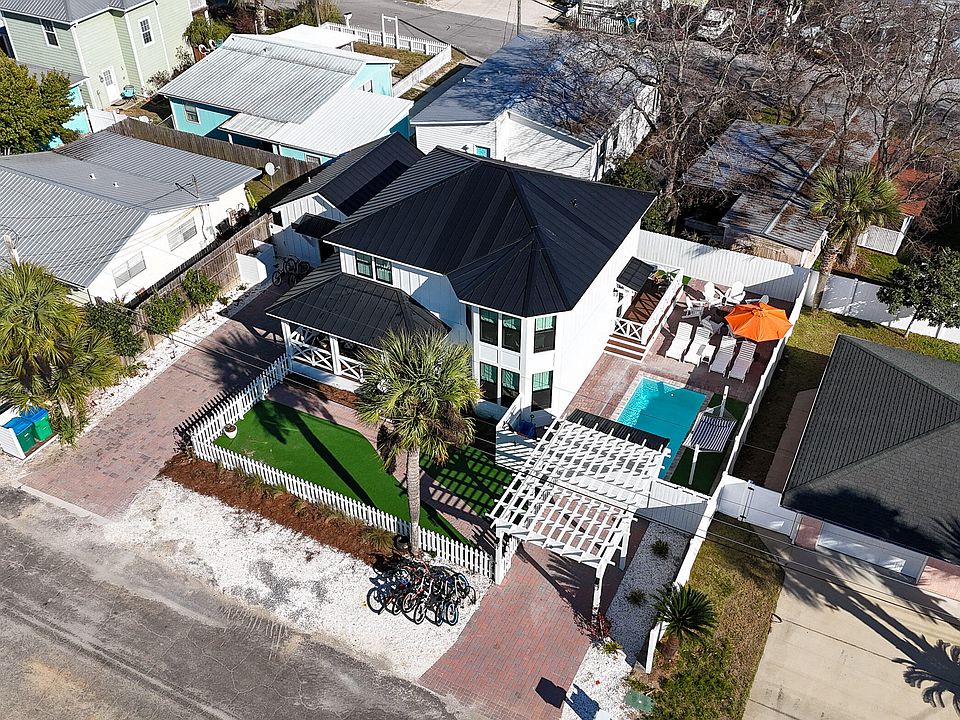 1st image of 318 Placido Pl