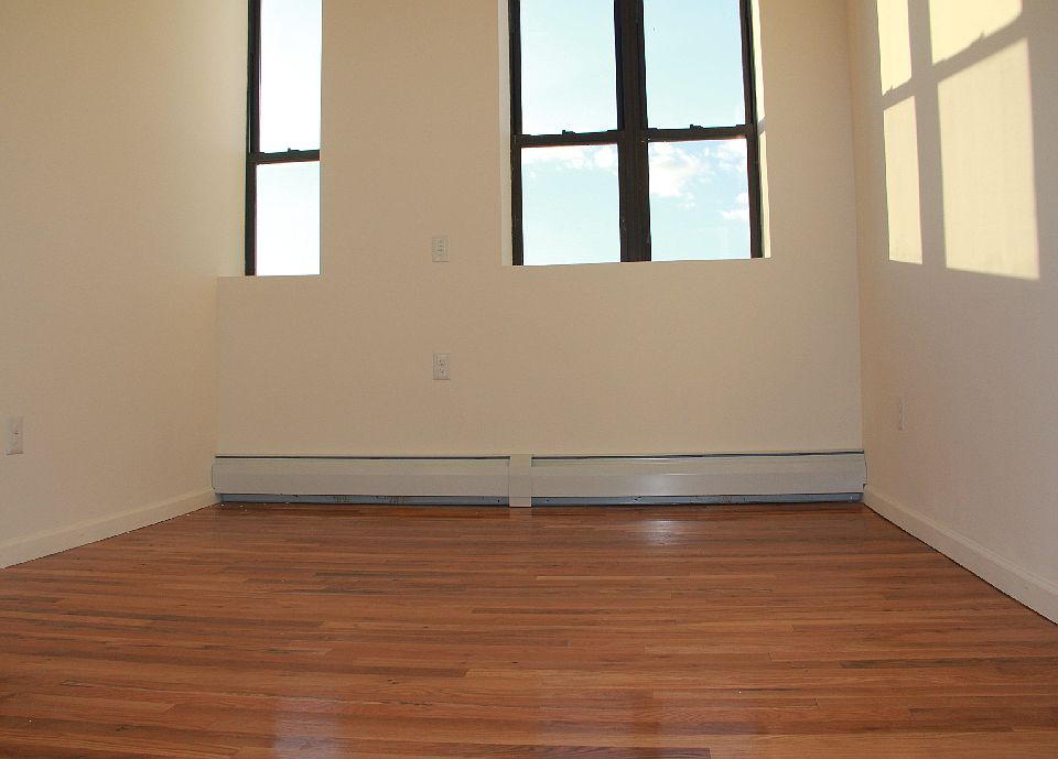 2nd image of 43 Madison St APT 414