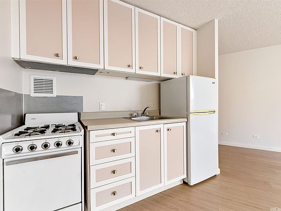 2nd image of 750 Amana St APT 907