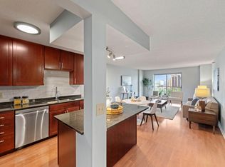 401 1st St S #1705, Minneapolis, MN 55401