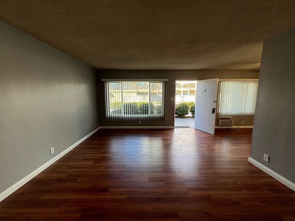 2nd image of 936 W Huntington Dr APT G
