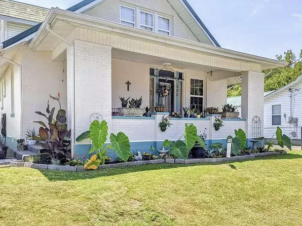 526 Main St, Paintsville, KY 41240
