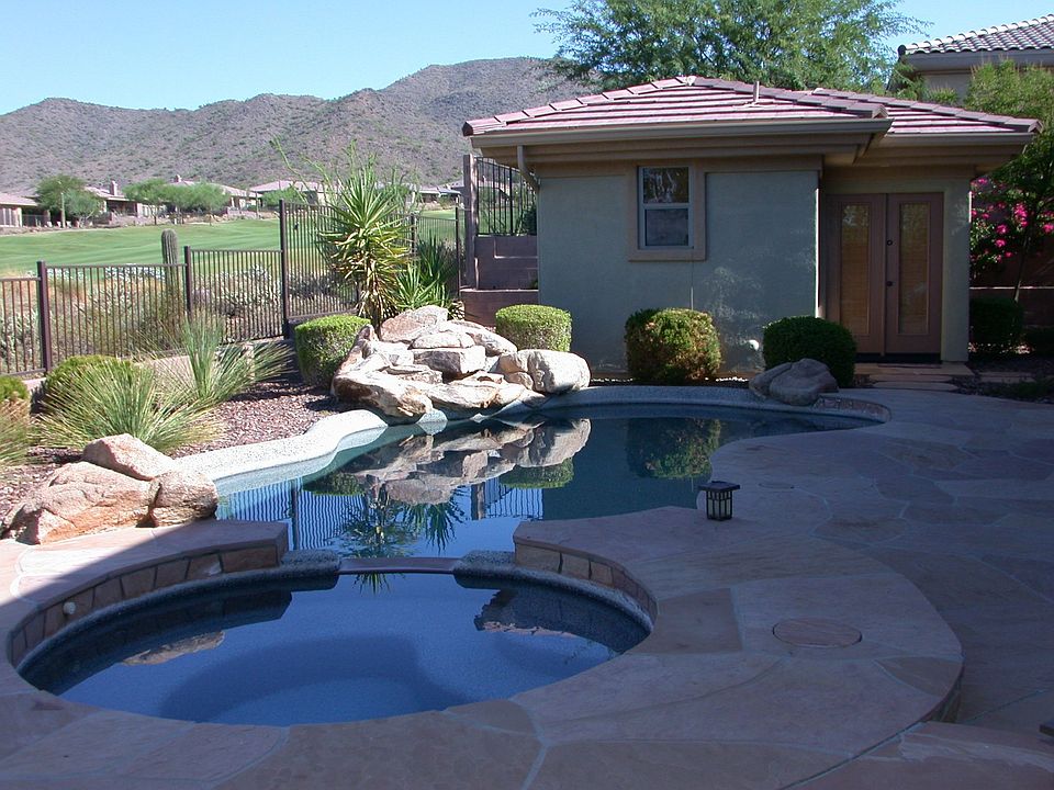 Great Mountain, golf course and citylight views from this home!