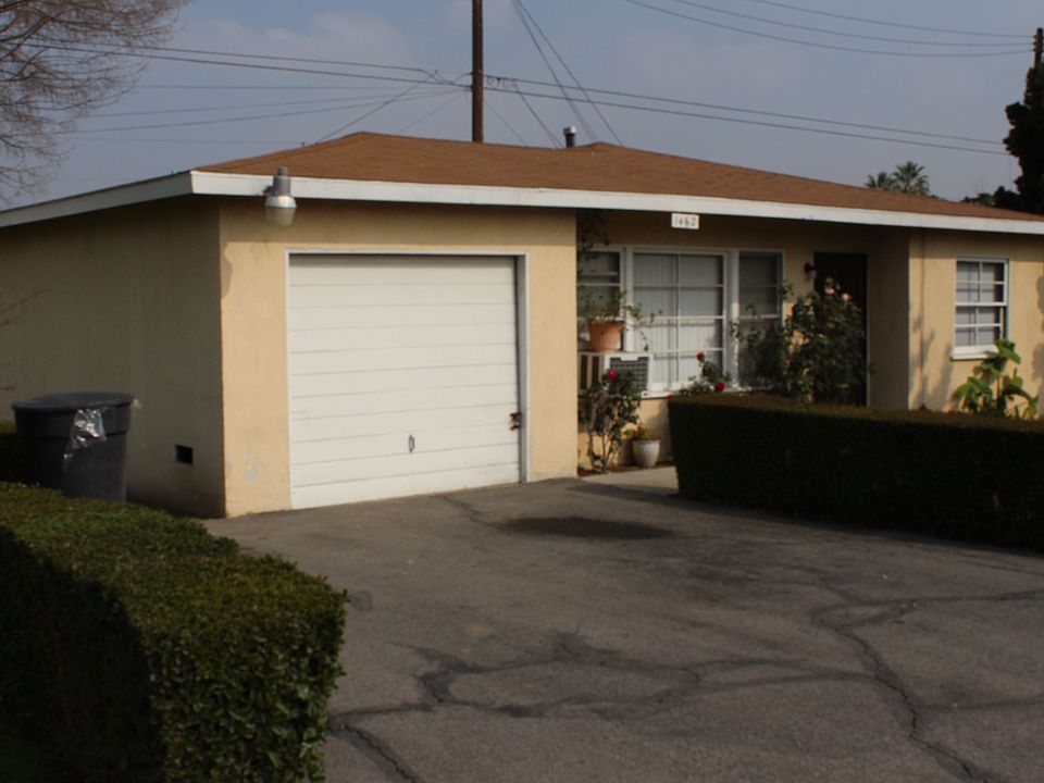 1st image of 1462 S Meeker Ave