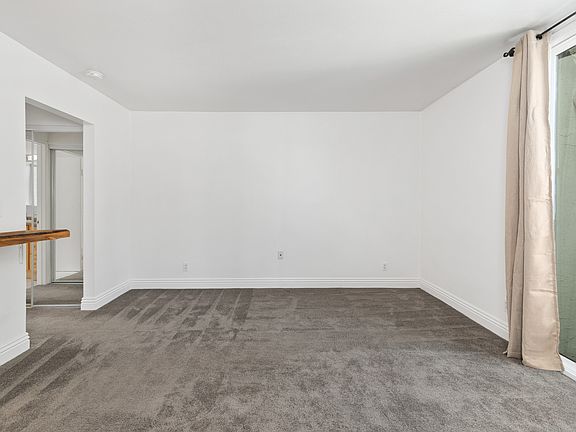 5th image of 2850 Reynard Way APT 21